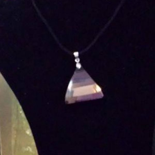 Reiki | Johan | Leeuwarden | reikipraktijk-kinyoubi.nl | Ketting Piramide koffie | 