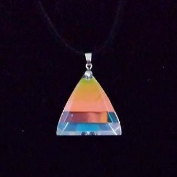 Reiki | Johan | Leeuwarden | reikipraktijk-kinyoubi.nl | Regenboog Kristal Piramide 